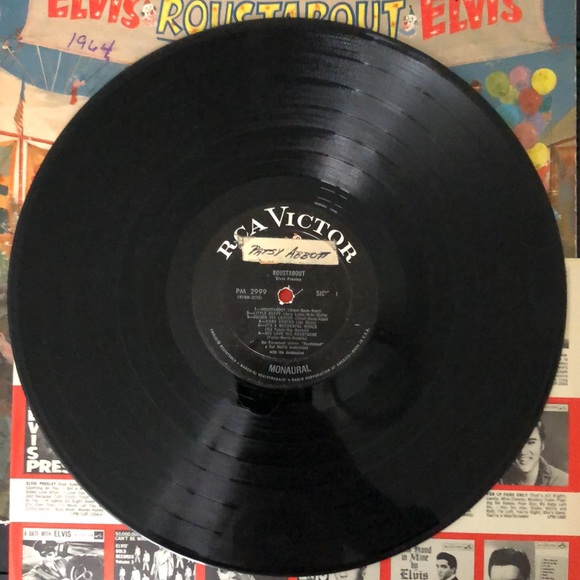 Elvis Presley Roustabout Vinyl Record Album Lp '65 - Picture 6 of 8